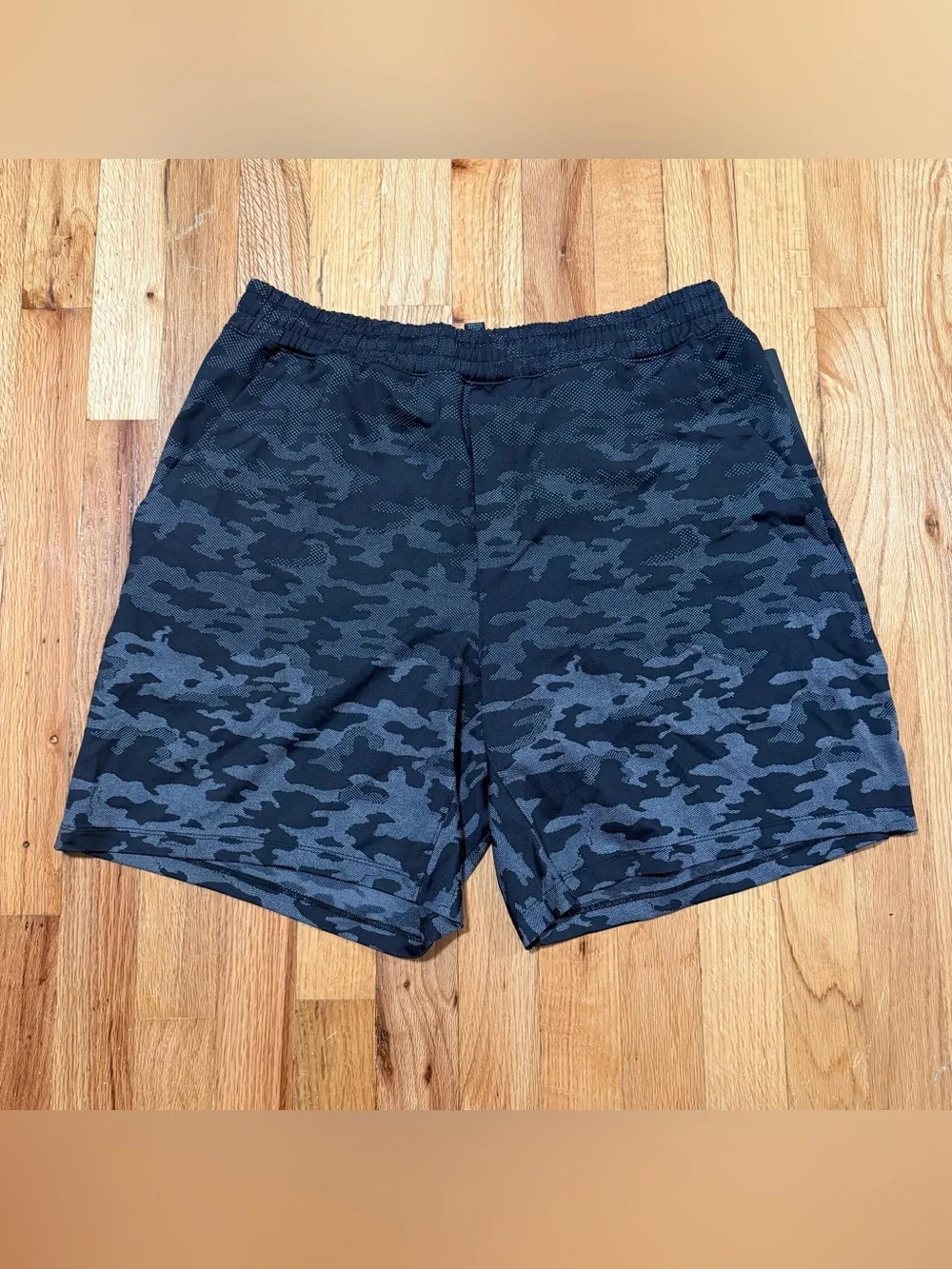 Lululemon Pace Breaker Short 7” Size L